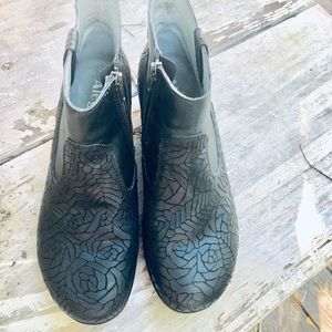 Alegria black leather floral design booties. EUC